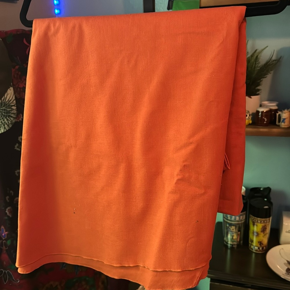 VTG Round Table Linen